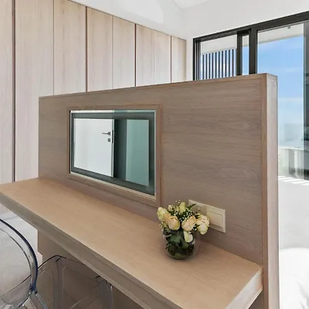 Willa Incredible Six Bedroom Frontline 287 Aperion, Panoramic Sea Views, Aphrodite Hills *