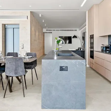 Willa Incredible Six Bedroom Frontline 287 Aperion, Panoramic Sea Views, Aphrodite Hills *