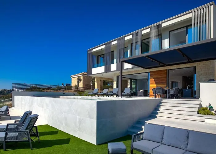 Villa Incredible Six Bedroom Frontline 287 Aperion, Panoramic Sea Views, Aphrodite Hills *
