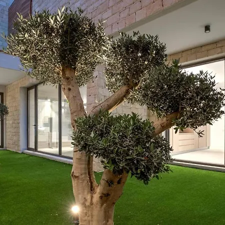 Incredible Six Bedroom Frontline 287 Aperion, Panoramic Sea Views, Aphrodite Hills Villa Kouklia