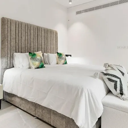 Incredible Six Bedroom Frontline 287 Aperion, Panoramic Sea Views, Aphrodite Hills Kúklia