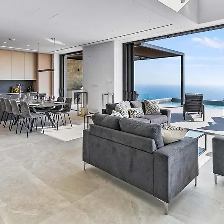 Incredible Six Bedroom Frontline 287 Aperion, Panoramic Sea Views, Aphrodite Hills קוקליה