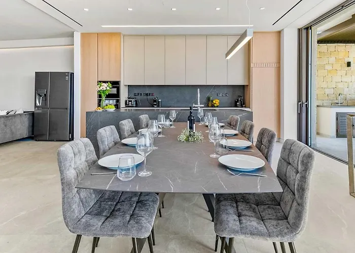 Incredible Six Bedroom Frontline 287 Aperion, Panoramic Sea Views, Aphrodite Hills Βίλα *