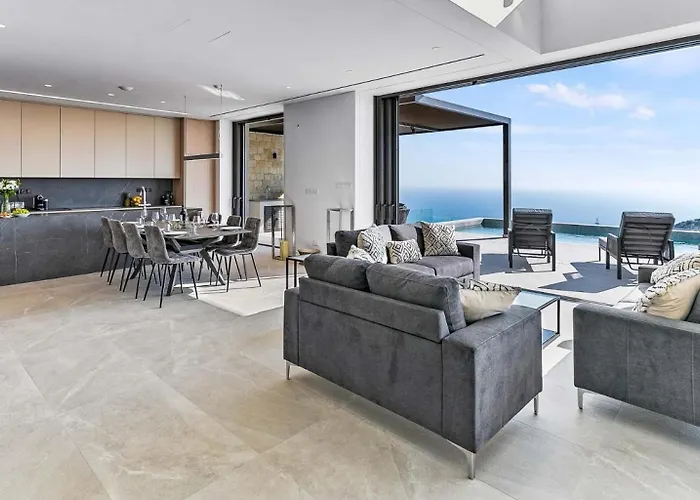 Incredible Six Bedroom Frontline 287 Aperion, Panoramic Sea Views, Aphrodite Hills Κούκλια